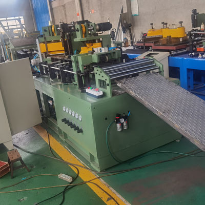 Automatische Silicon Steel Cut To Length Line Stap twee ronde twee snijden twee punch kern snijmachine