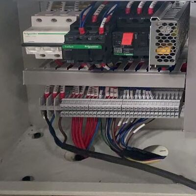 Zware transformator kern stapel tafel met 9000kg maximale capaciteit hydraulische aandrijflijn en 2600x2400mm tafel grootte